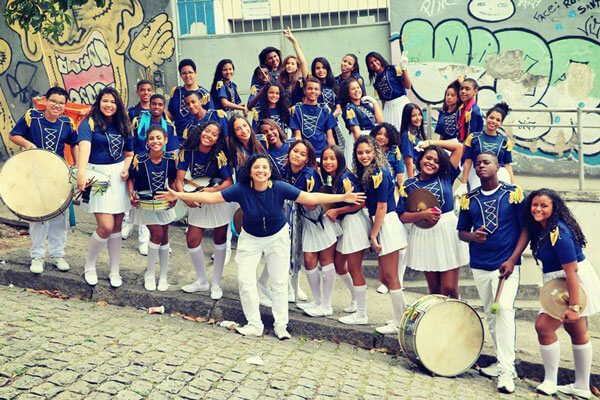 thumb-pg-educadora-musical-com-turma