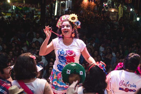 Thais Bezerra comanda oficina de Carnaval